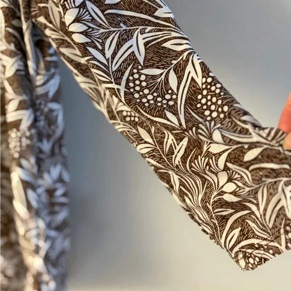 Floral Print Women's Blouse - Picture 10 of 10